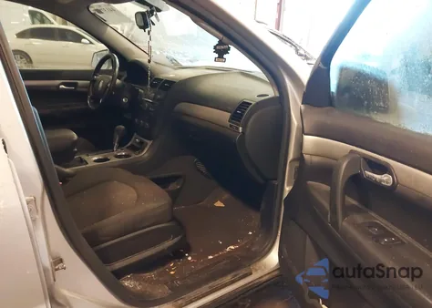 2010 Saturn Outlook Xe из США, поврежденный, VIN 5GZLRTEDXAJ208560